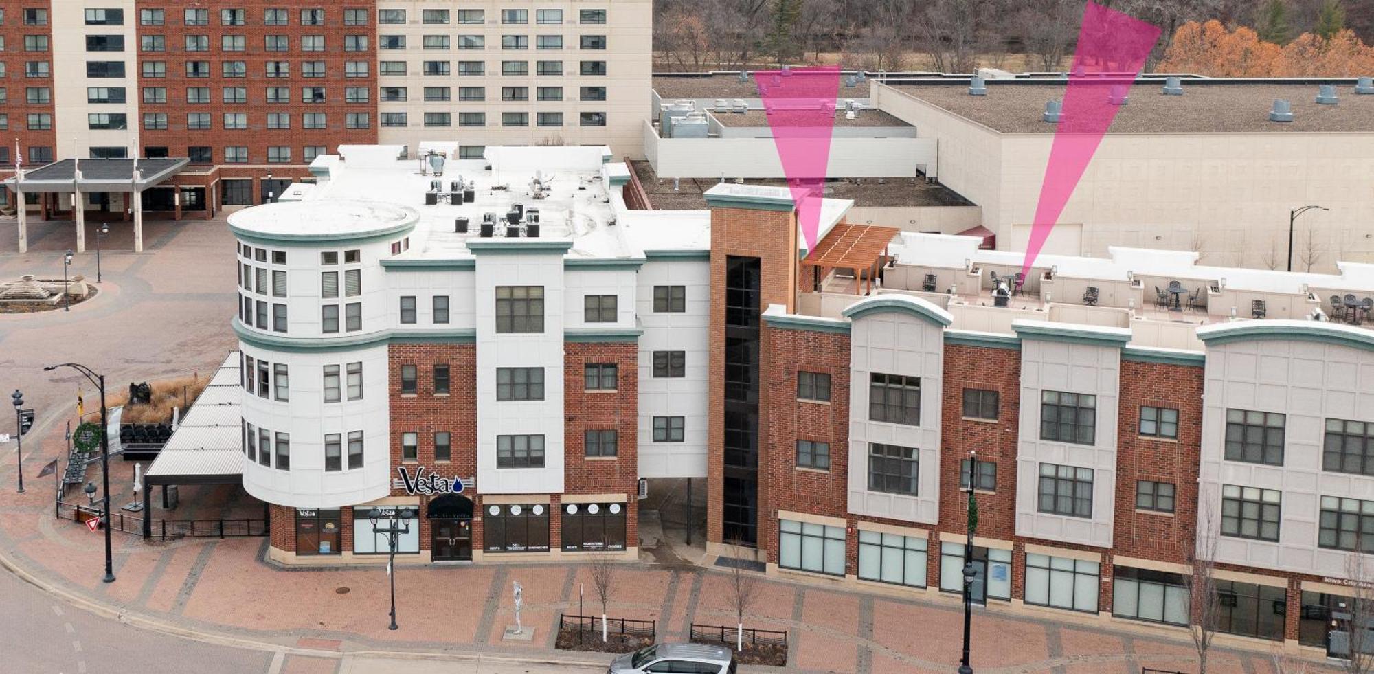 Iowa River Landing Luxury 2-Bed & 2-Bath Condo Coralville Eksteriør bilde